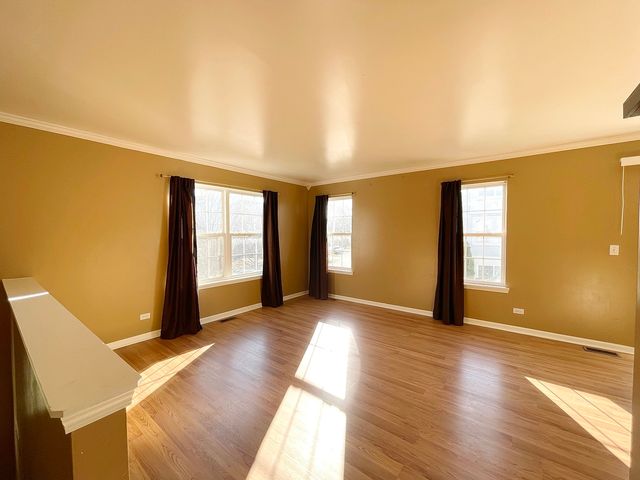 341 Holiday Lane, Hainesville, IL 60073