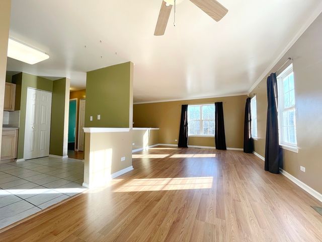 341 Holiday Lane, Hainesville, IL 60073