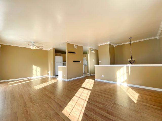 341 Holiday Lane, Hainesville, IL 60073