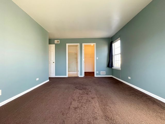 341 Holiday Lane, Hainesville, IL 60073
