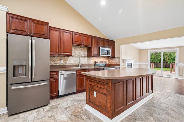 1150 Bangor Road, Waterford Twp, MI 48328