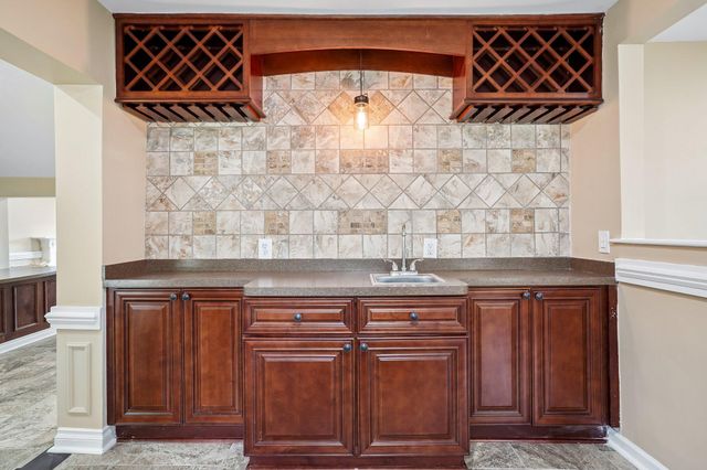 1150 Bangor Road, Waterford Twp, MI 48328