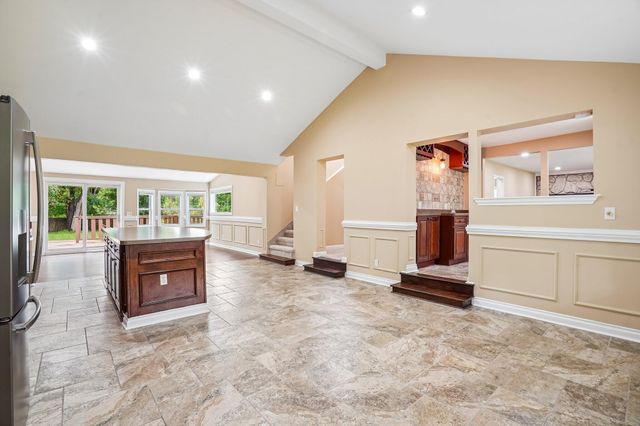 1150 Bangor Road, Waterford Twp, MI 48328
