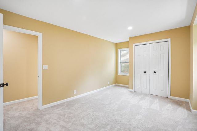 1150 Bangor Road, Waterford Twp, MI 48328