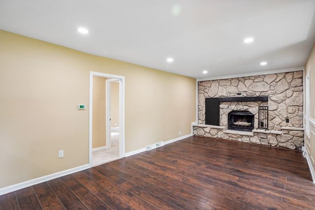 1150 Bangor Road, Waterford Twp, MI 48328