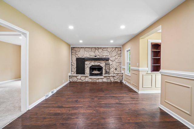1150 Bangor Road, Waterford Twp, MI 48328
