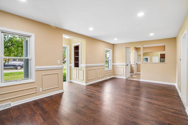 1150 Bangor Road, Waterford Twp, MI 48328