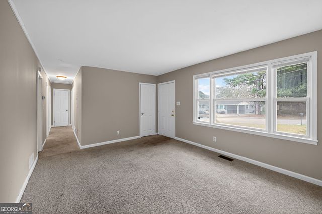 375 Dartmouth Drive SW, Atlanta, GA 30331