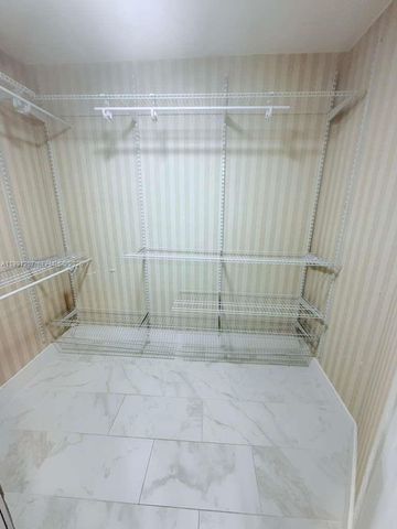 8517 NW 9th Pl, Plantation, FL 33324