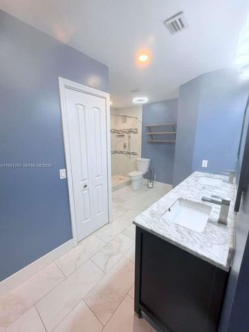 8517 NW 9th Pl, Plantation, FL 33324