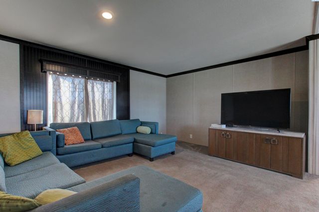 635 Lonetree, Richland, WA 99352