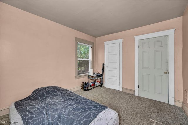 9822 Raymond Avenue, Cleveland, OH 44104