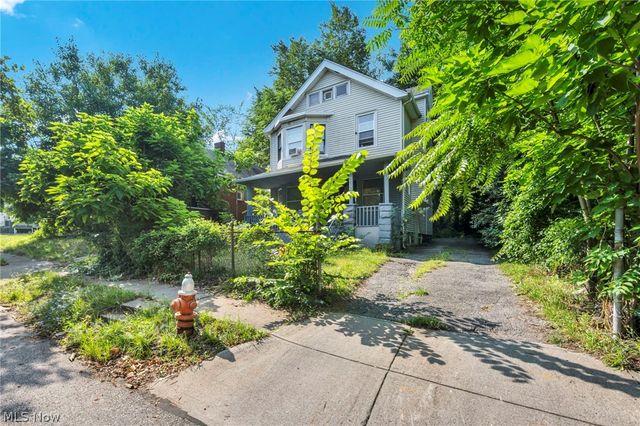 9822 Raymond Avenue, Cleveland, OH 44104