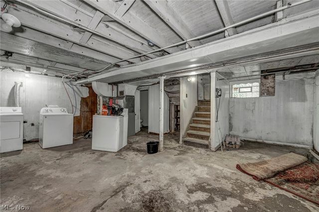 9822 Raymond Avenue, Cleveland, OH 44104