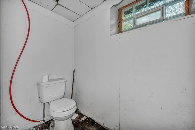 9822 Raymond Avenue, Cleveland, OH 44104