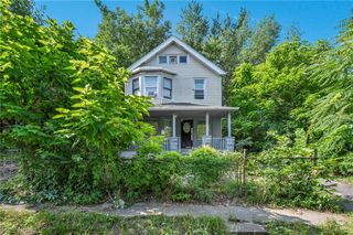 9822 Raymond Avenue, Cleveland, OH 44104