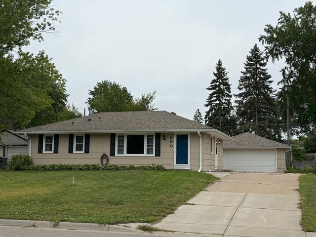 300 105th Avenue NE, Blaine, MN 55434