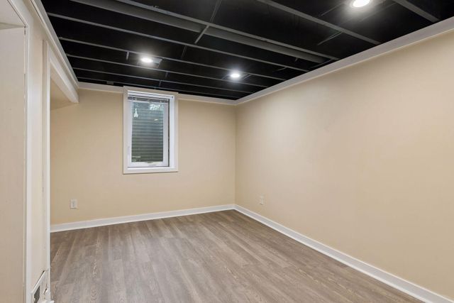 300 105th Avenue NE, Blaine, MN 55434