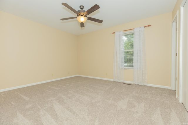 7712 Dry Branch Road, Evansville, IN 47711