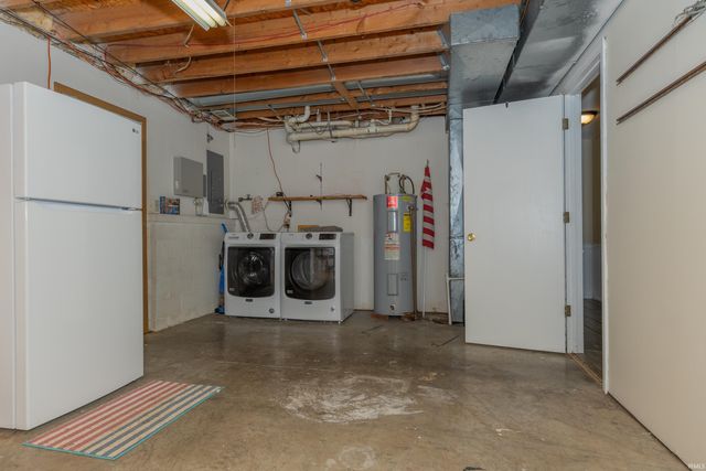 7712 Dry Branch Road, Evansville, IN 47711