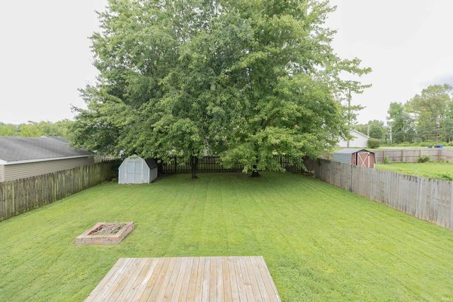 7712 Dry Branch Road, Evansville, IN 47711