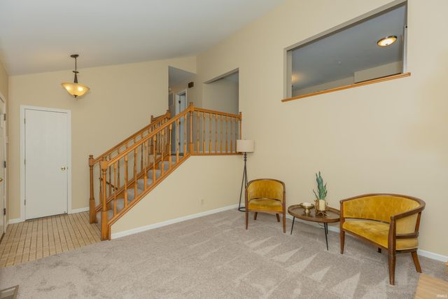 7712 Dry Branch Road, Evansville, IN 47711