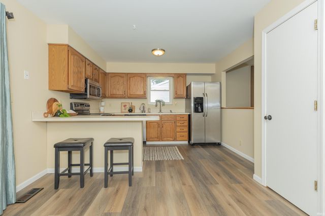 7712 Dry Branch Road, Evansville, IN 47711