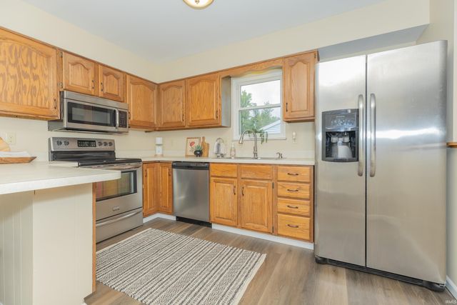 7712 Dry Branch Road, Evansville, IN 47711