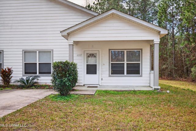 6227 E Newton Street, 6227, Bay Saint Louis, MS 39520