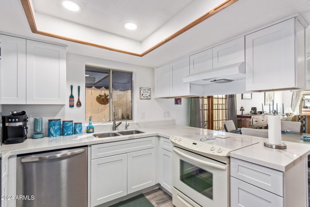 542 S HIGLEY Road 73, Mesa, AZ 85206