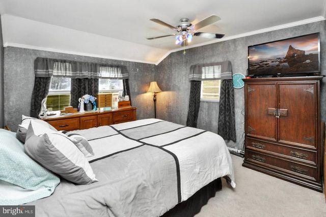 400 S ARTHUR DR, Edgewater Park, NJ 08010