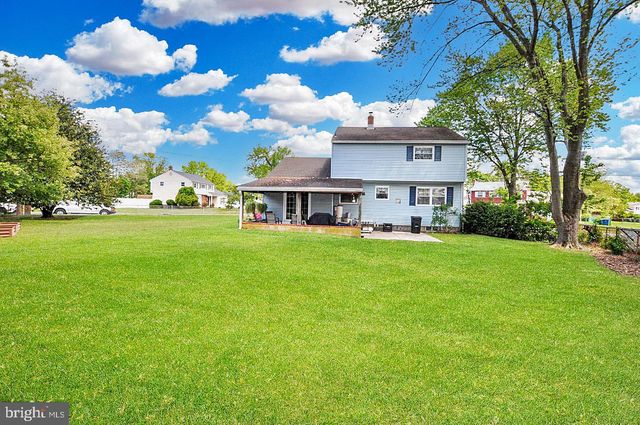 400 S ARTHUR DR, Edgewater Park, NJ 08010