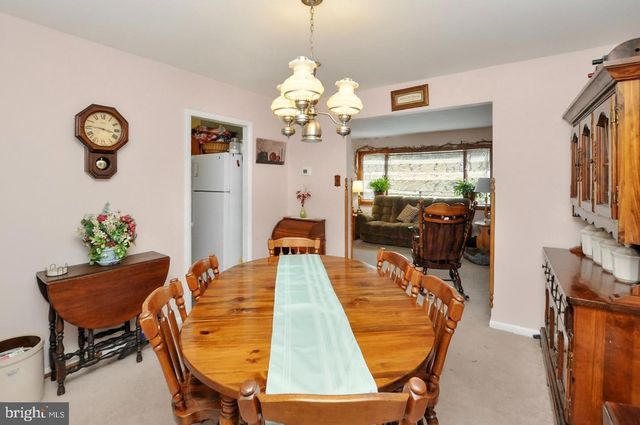 400 S ARTHUR DR, Edgewater Park, NJ 08010