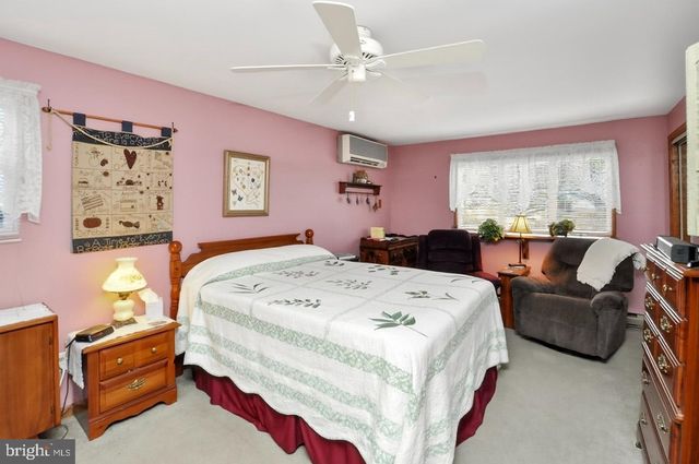 400 S ARTHUR DR, Edgewater Park, NJ 08010