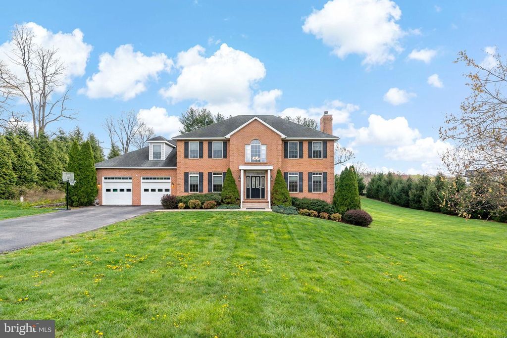 11 MARSH HAWK WAY, Shepherdstown, WV 25443