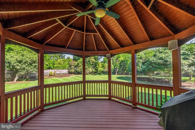 2954 BONDS RIDGE CT, Oakton, VA 22124