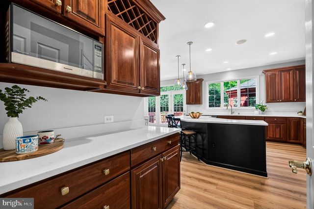 2954 BONDS RIDGE CT, Oakton, VA 22124