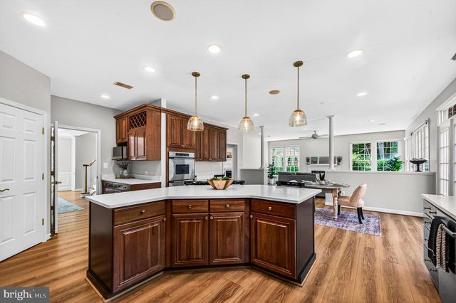 2954 BONDS RIDGE CT, Oakton, VA 22124