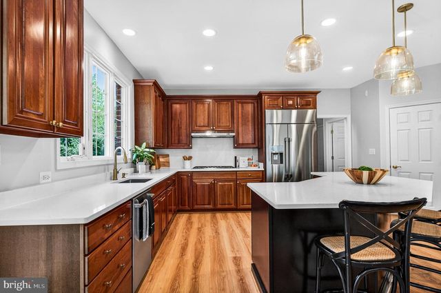 2954 BONDS RIDGE CT, Oakton, VA 22124