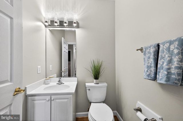 2954 BONDS RIDGE CT, Oakton, VA 22124