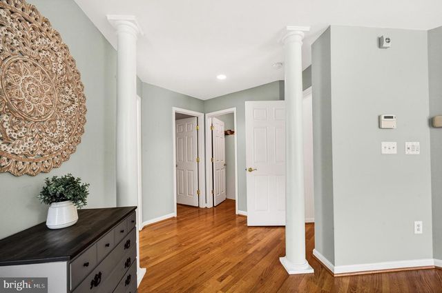2954 BONDS RIDGE CT, Oakton, VA 22124