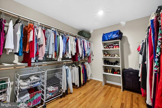2954 BONDS RIDGE CT, Oakton, VA 22124