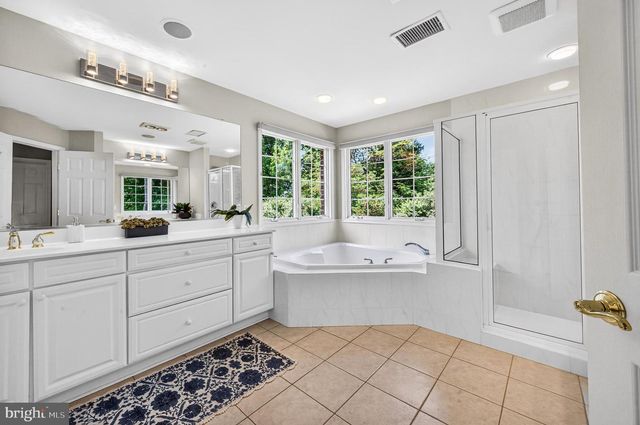 2954 BONDS RIDGE CT, Oakton, VA 22124