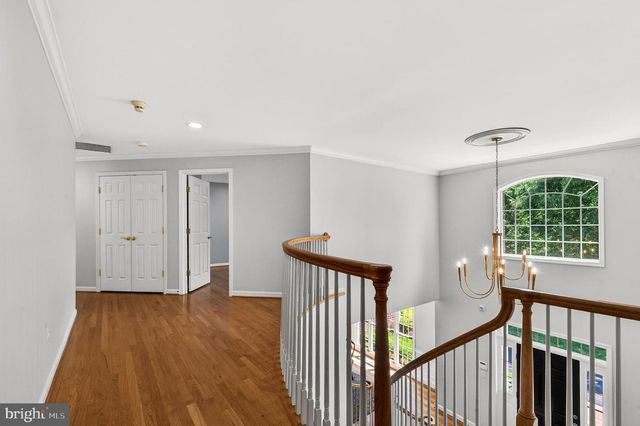 2954 BONDS RIDGE CT, Oakton, VA 22124