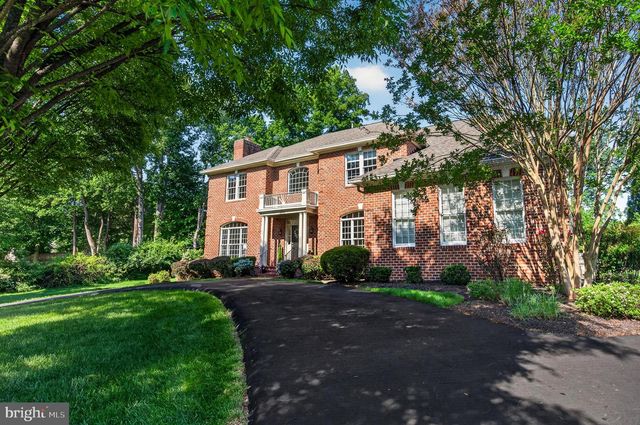 2954 BONDS RIDGE CT, Oakton, VA 22124