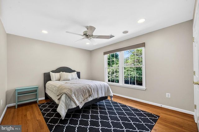 2954 BONDS RIDGE CT, Oakton, VA 22124