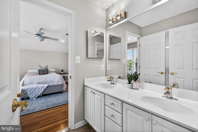 2954 BONDS RIDGE CT, Oakton, VA 22124