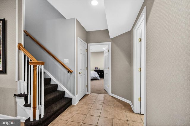 2954 BONDS RIDGE CT, Oakton, VA 22124