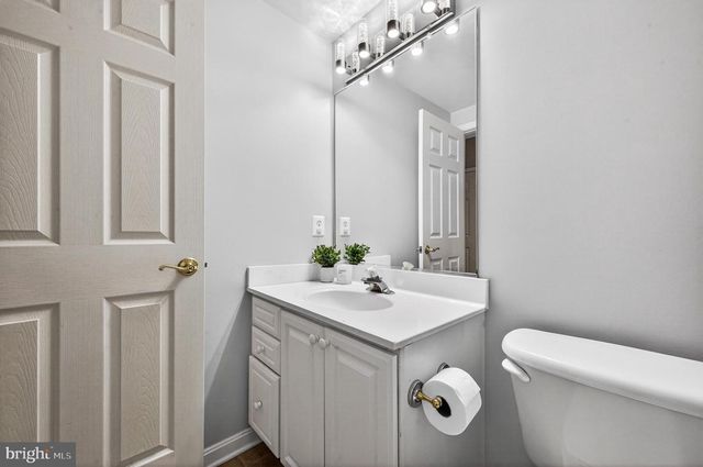 2954 BONDS RIDGE CT, Oakton, VA 22124