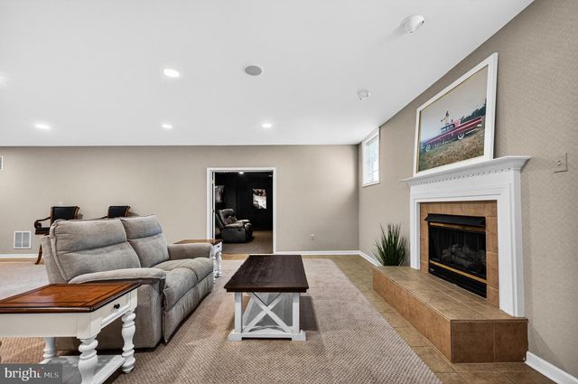 2954 BONDS RIDGE CT, Oakton, VA 22124